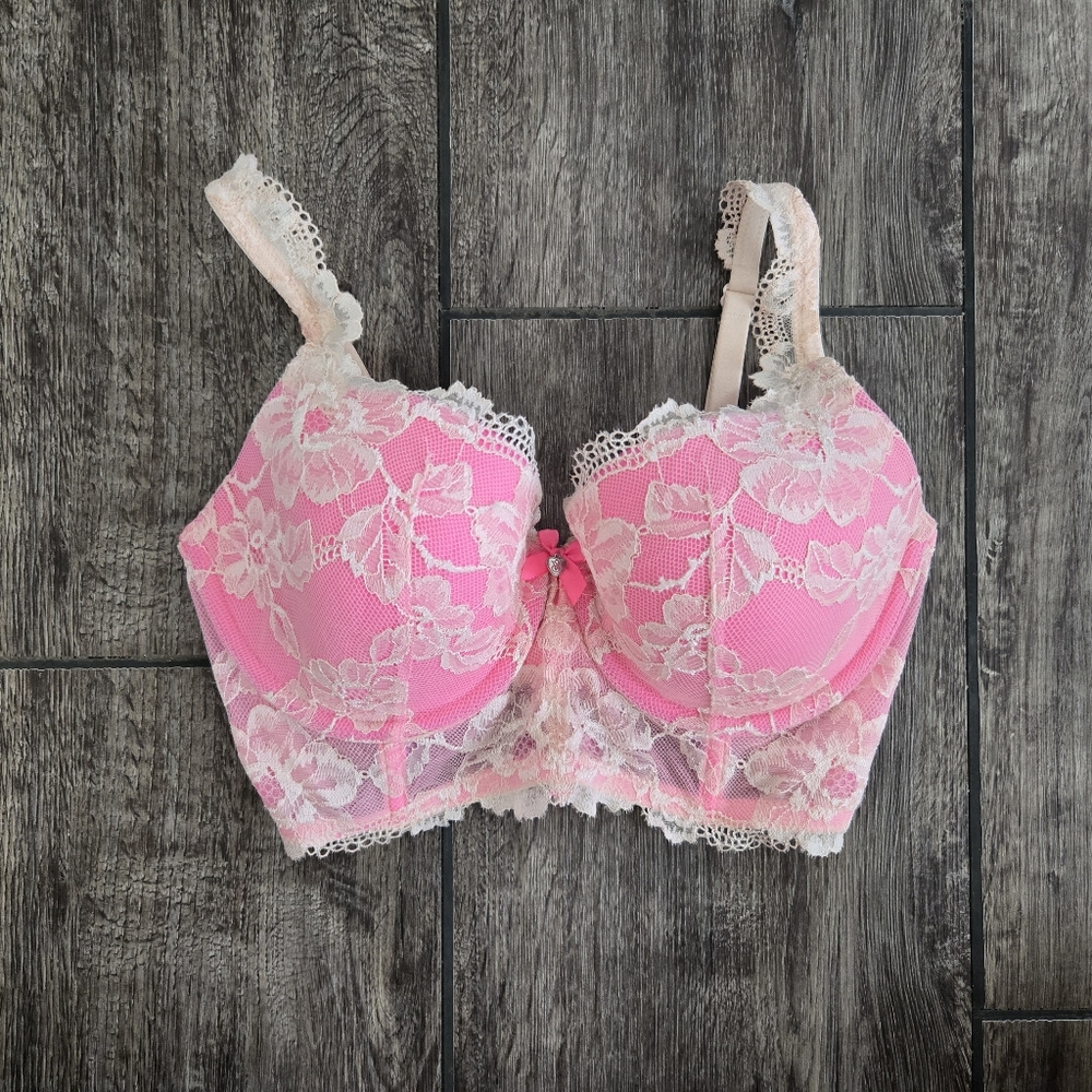Victoria’s Secret 32DD Lined Demi Bra - Pink With Cream Lace Overlay